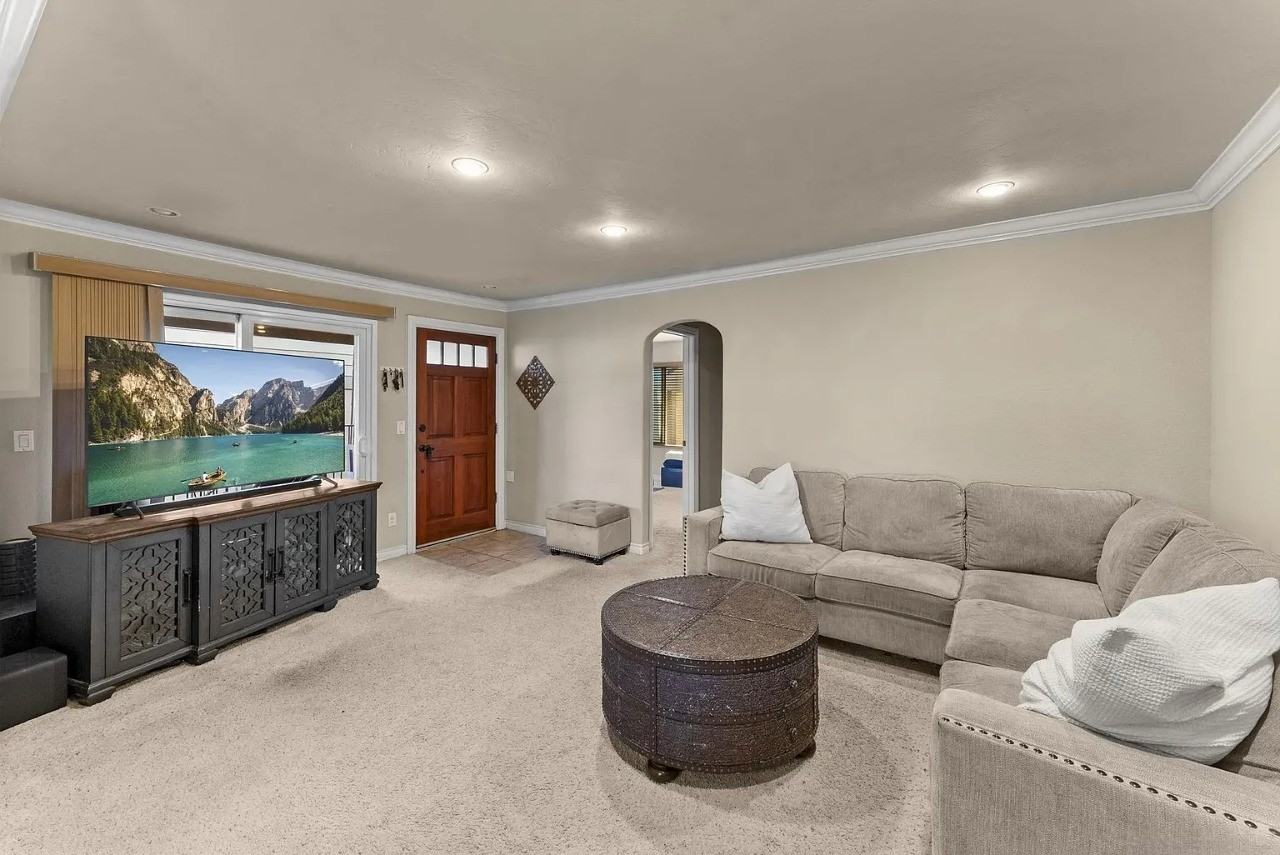 4849 Williamsburg Ln #262 - Photo 4 of 16