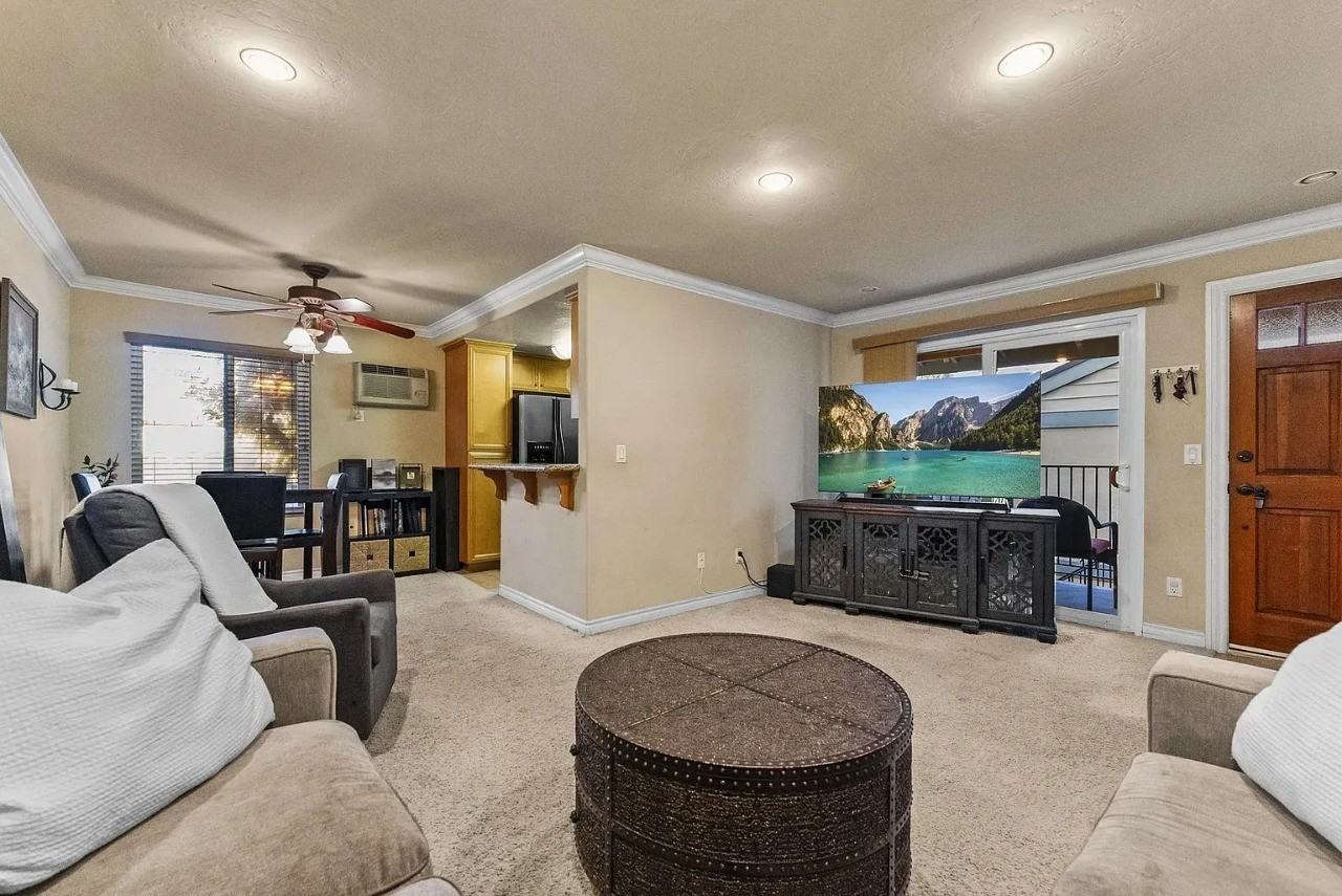 4849 Williamsburg Ln #262 - Photo 5 of 16