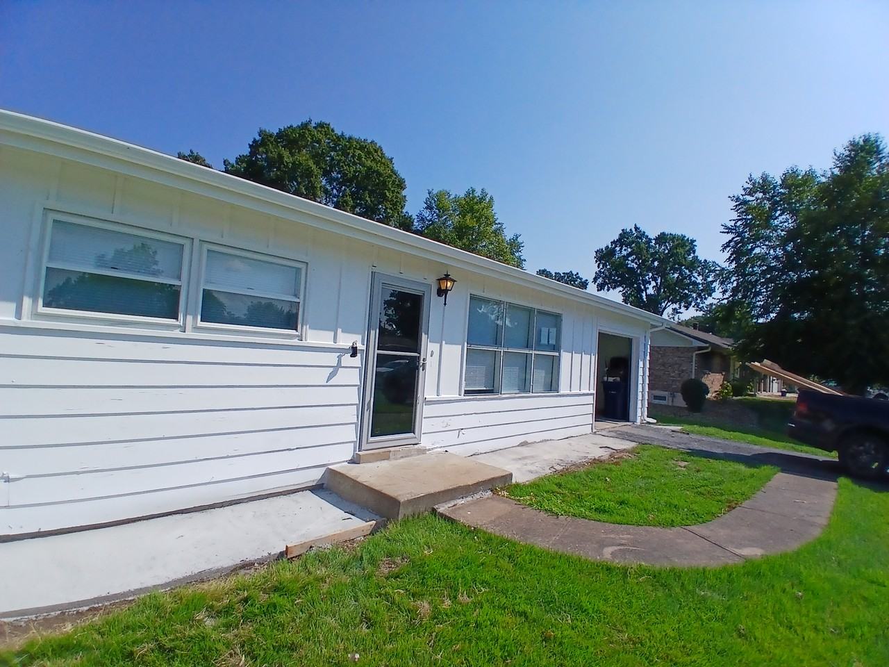 1517 Froesel Dr #NA - Photo 5 of 25