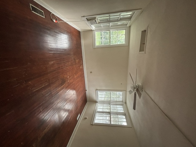 429 S 9th St - Photo 6 of 7