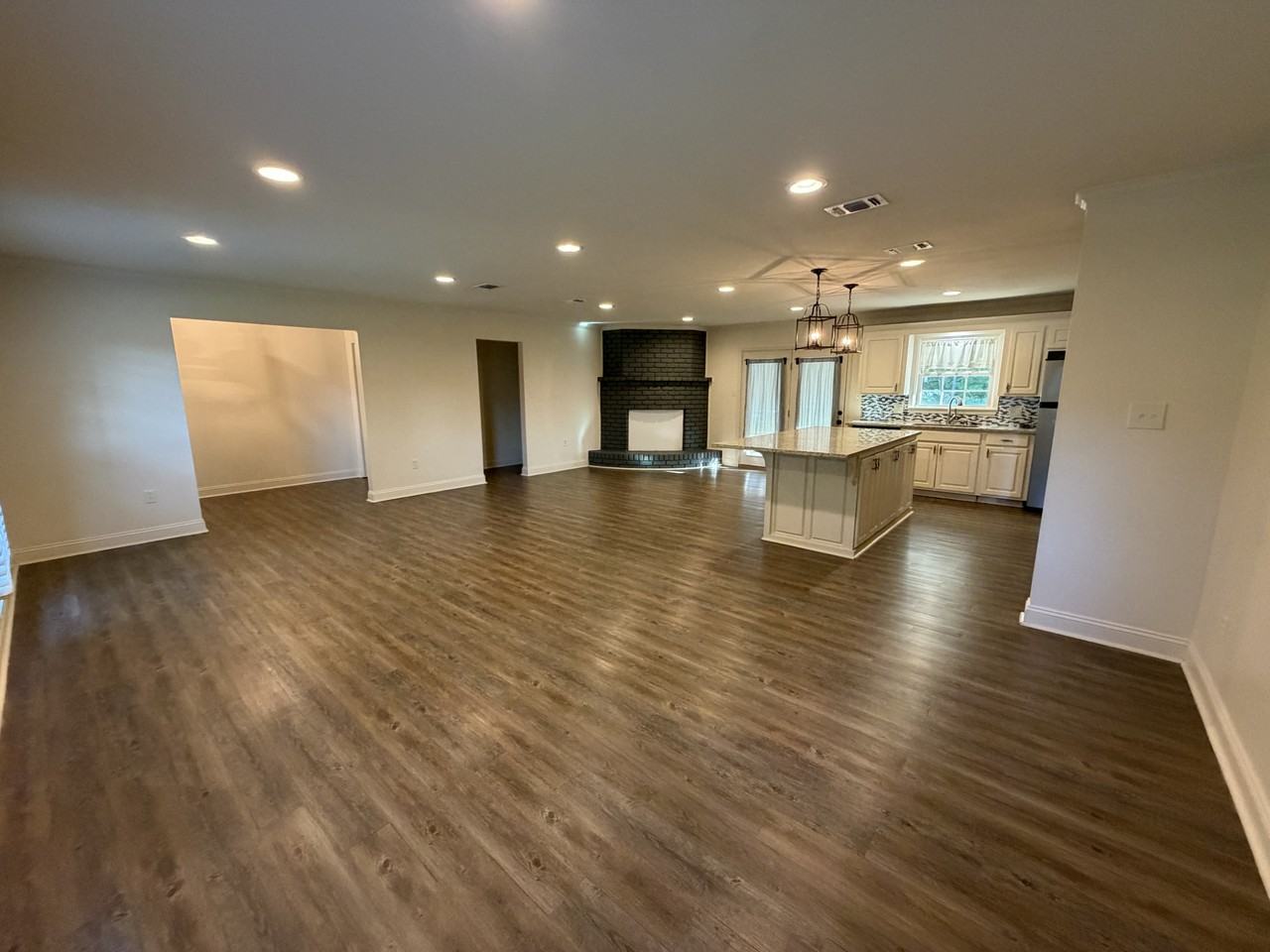 106 Southampton Rd - Photo 7 of 22