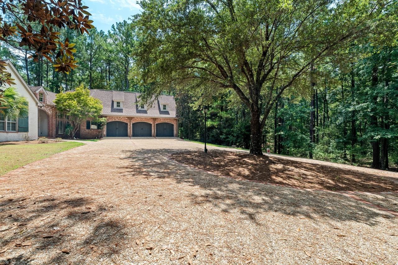 107 Raybourn Rd - Photo 4 of 50
