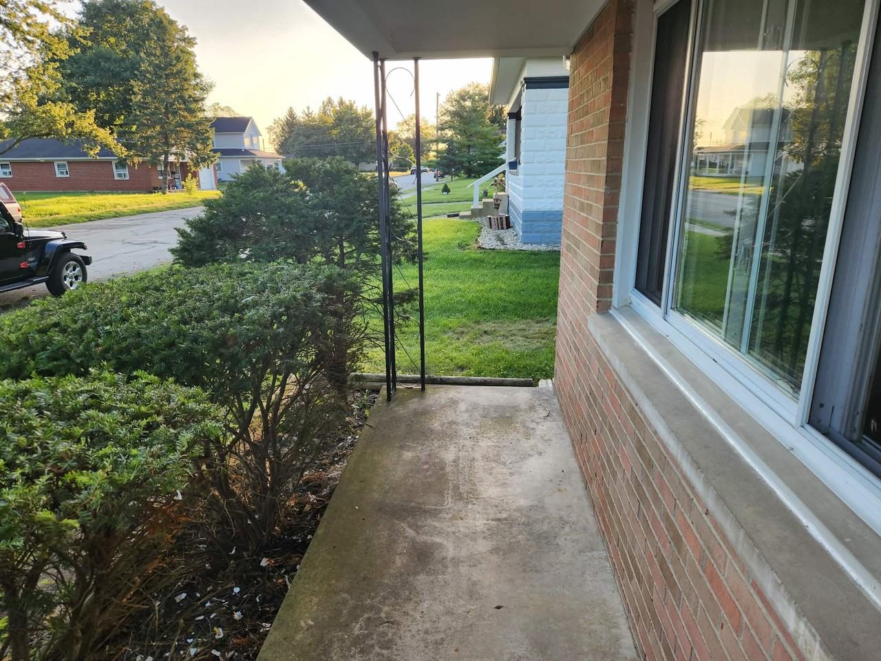 215 E James St - Photo 2 of 21