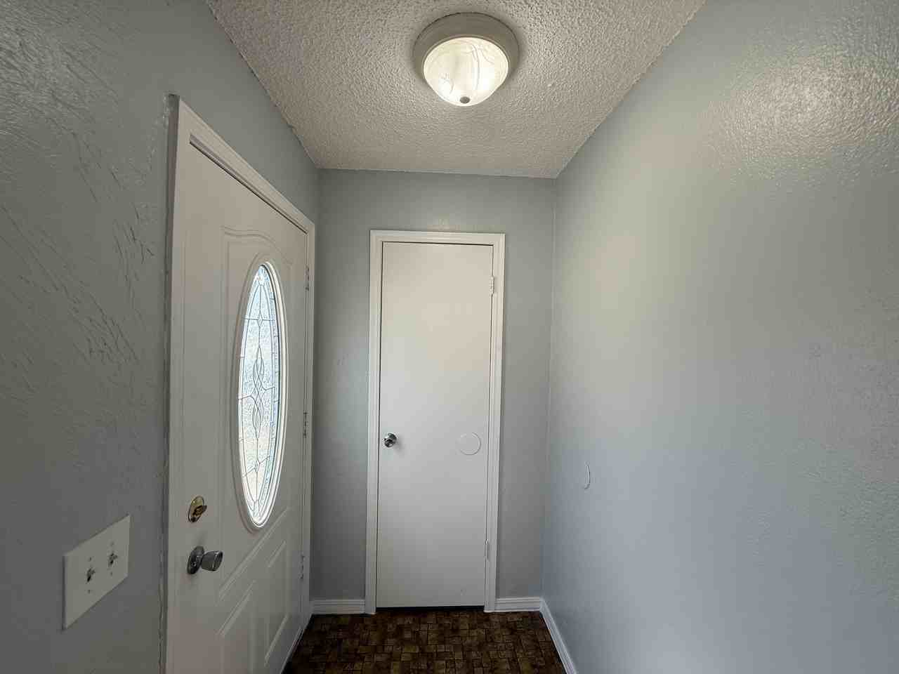 117 Kathleen Dr - Photo 2 of 15