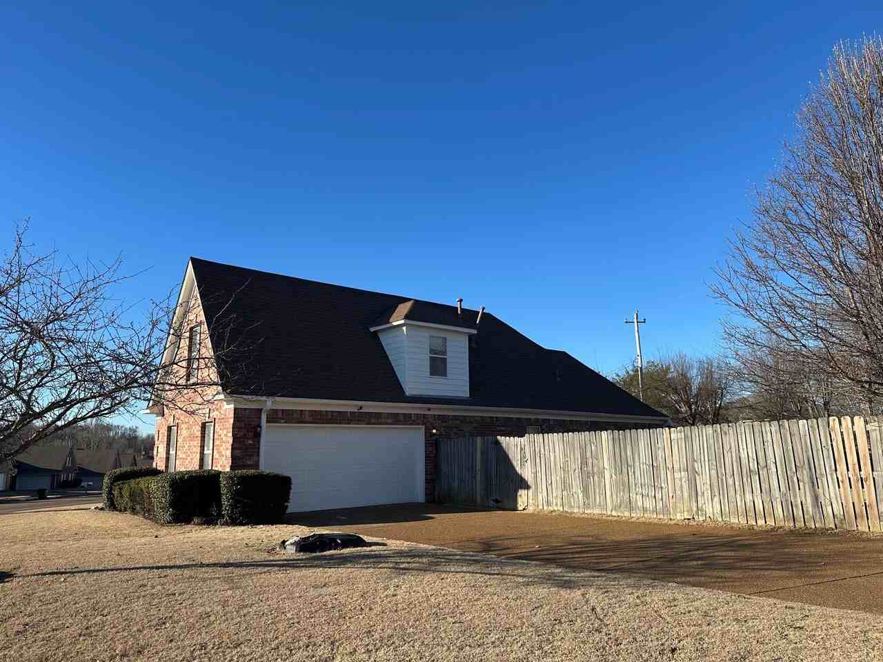 1470 Siskin Dr