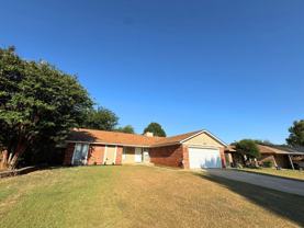 10105 Kirk Dr - Photo 1 of 1