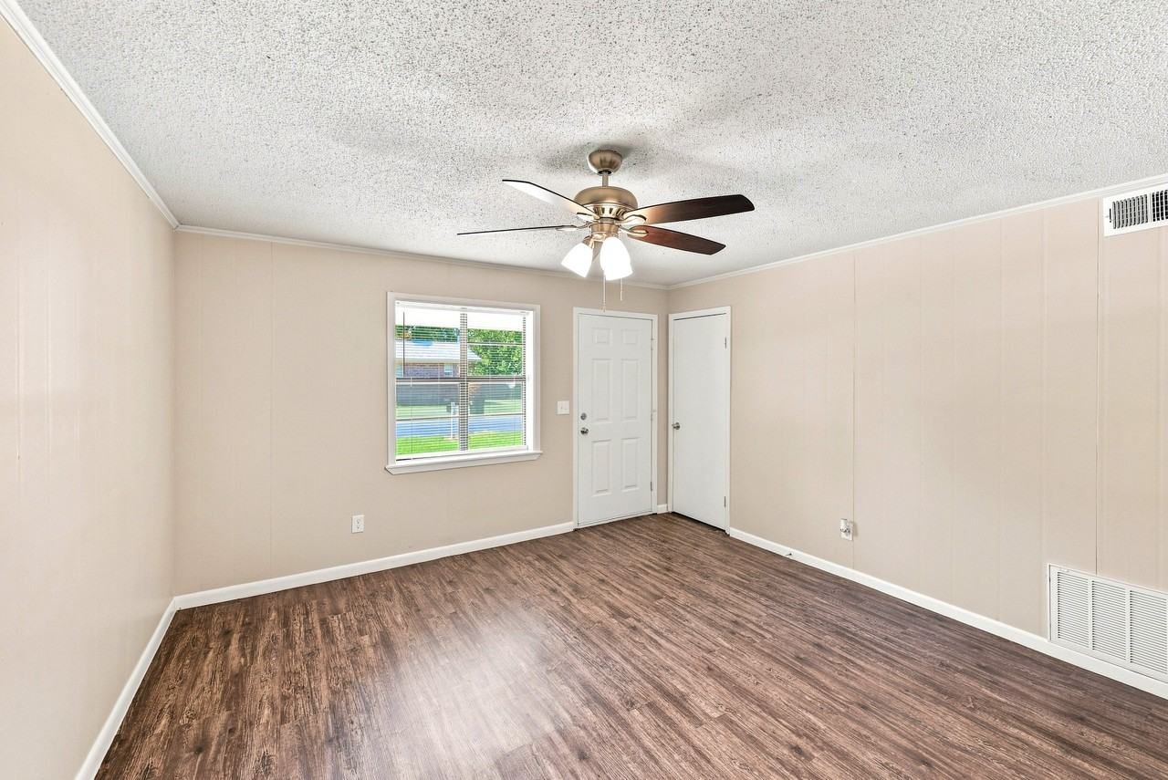 22 Kirkland St - Photo 6 of 18