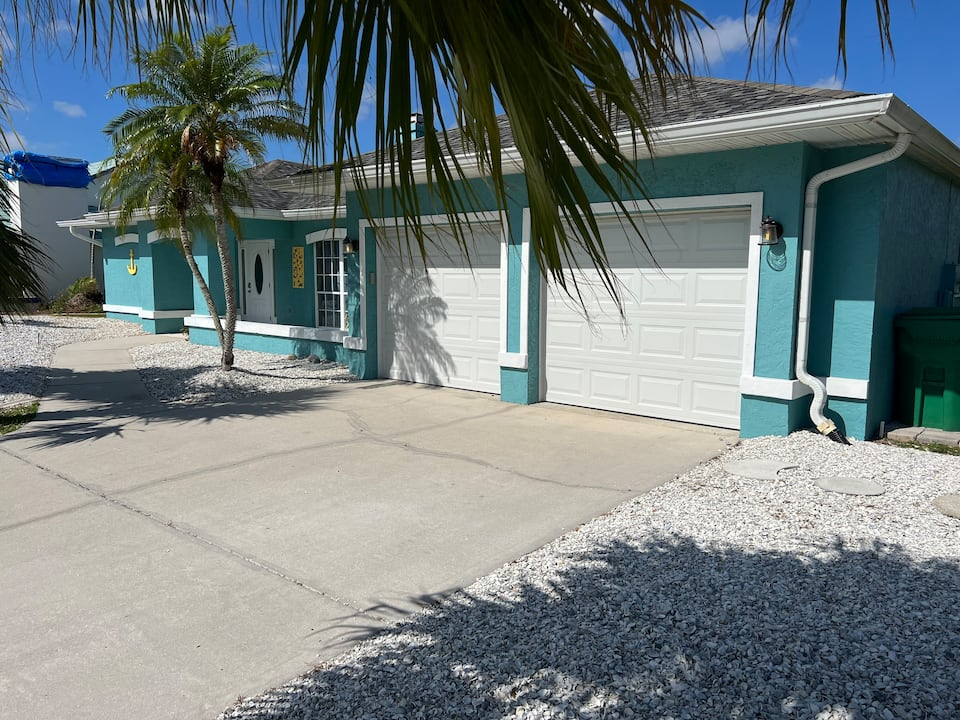 1493 Rio De Janeiro Ave - Photo 2 of 23