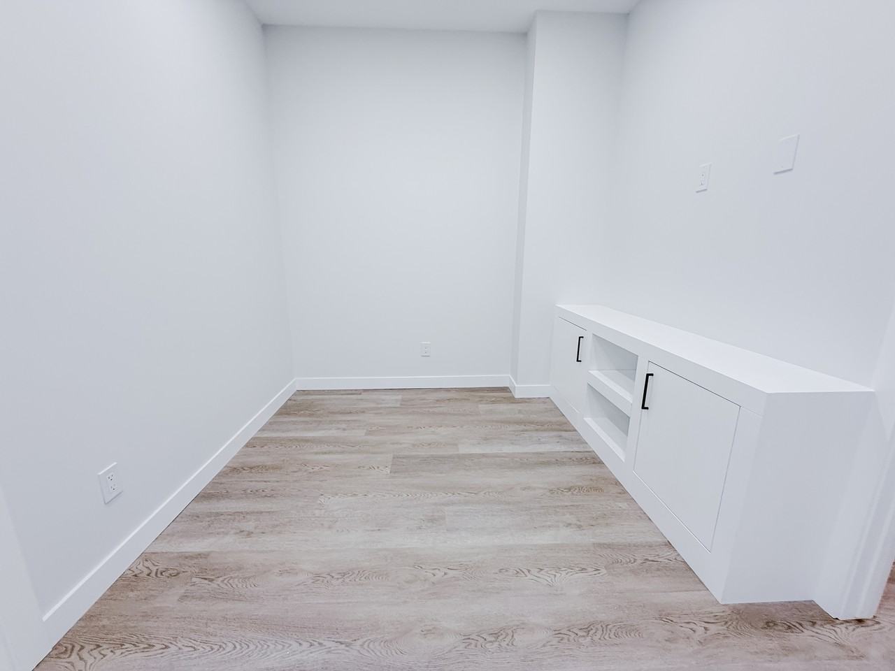3920 77 St Nw Lowr - Photo 7 of 14