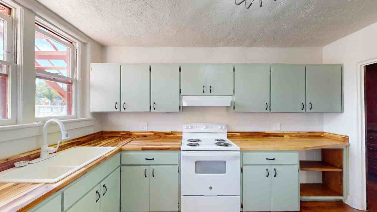 218 Arno St Se - Photo 5 of 22