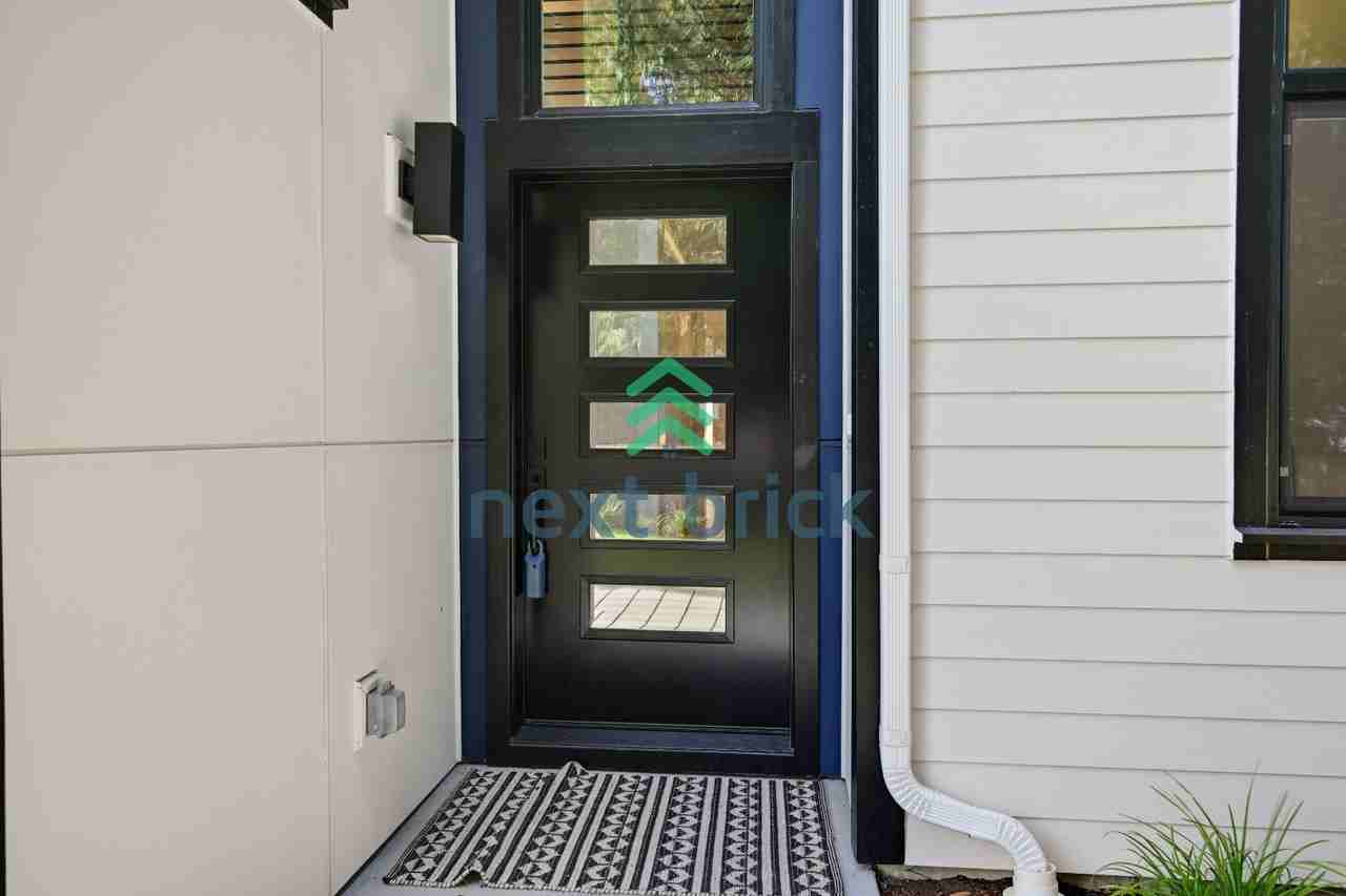 12648 Ne 80th St - Photo 5 of 29