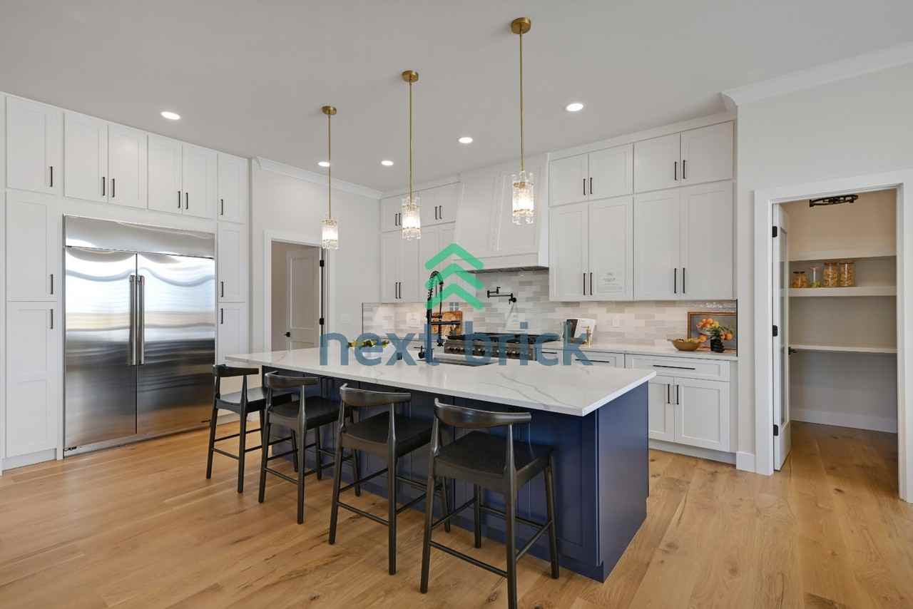 12648 Ne 80th St - Photo 7 of 29