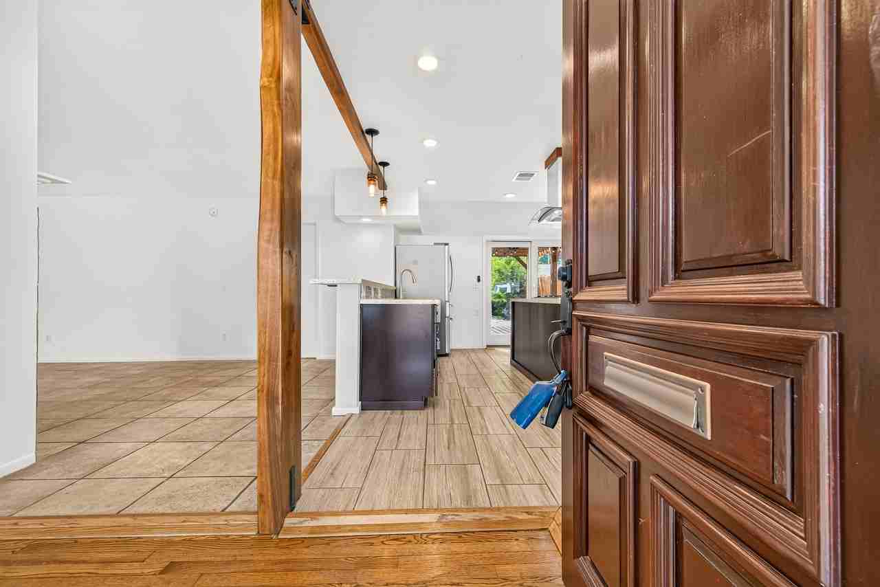1309 Martin St - Photo 3 of 47