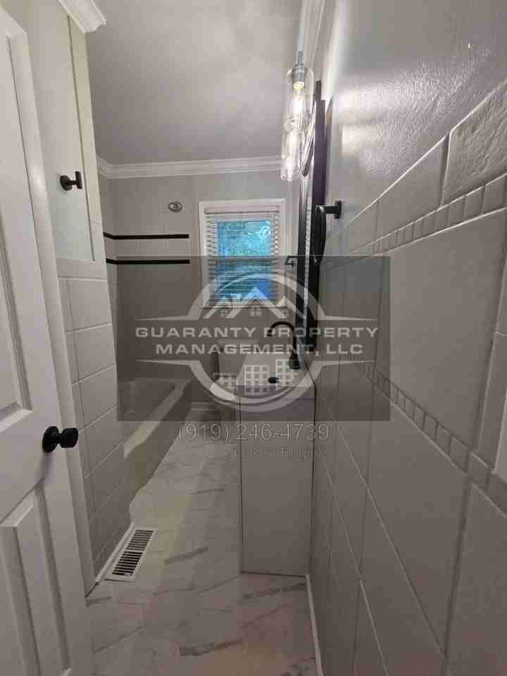 6223 Hunter St - Photo 3 of 10