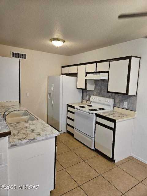 1716 W Wood Bridge Ct - Photo 7 of 17