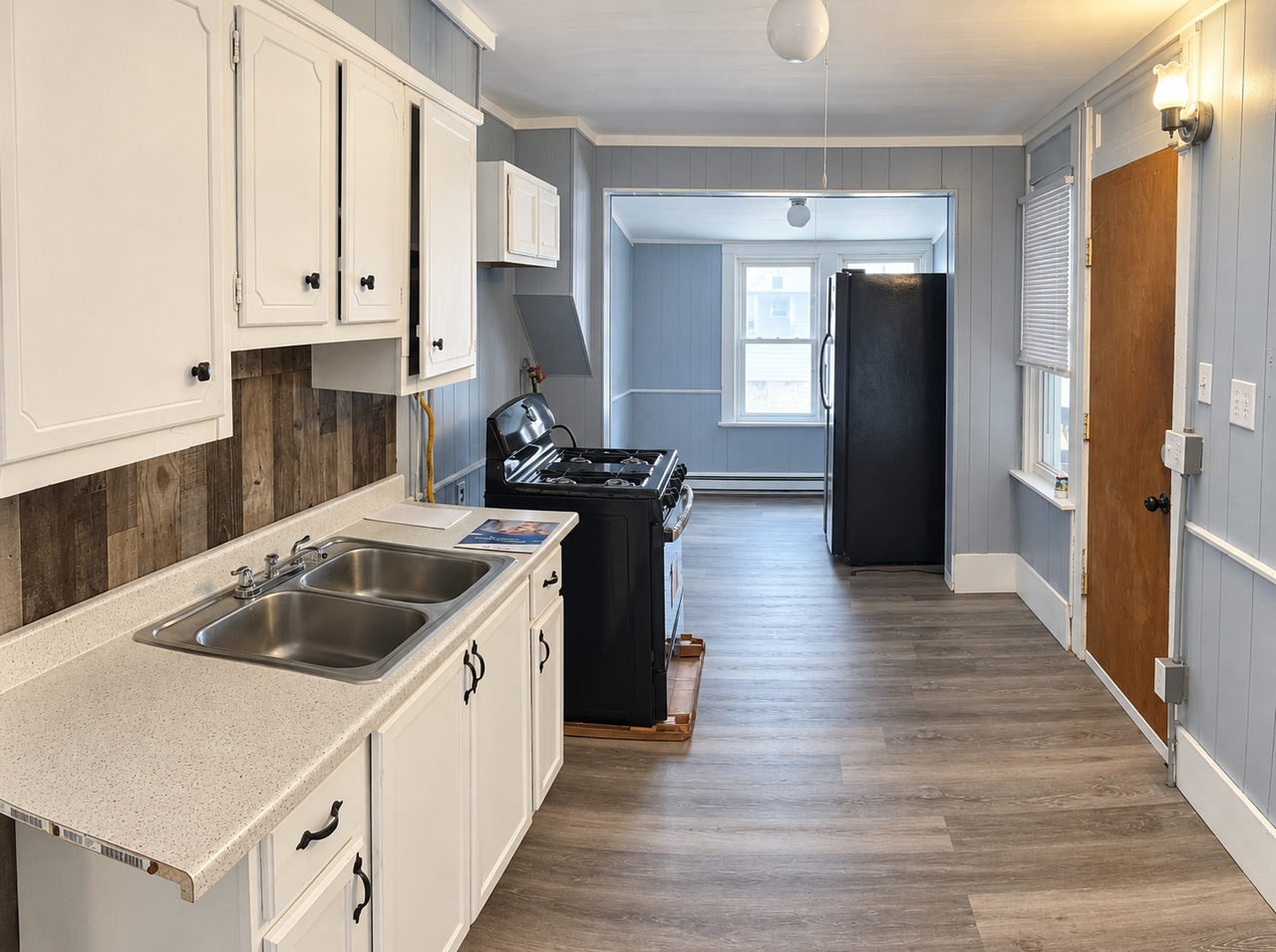 420 N Partridge St - Photo 2 of 11