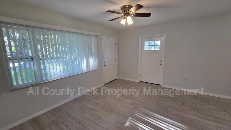 803 W Belmar St - Photo 4 of 19