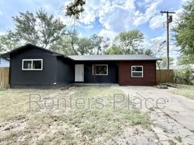 2214 S Poplar St - Photo 1 of 1