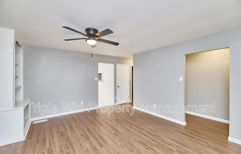 2400 E Humes Ln - Photo 3 of 18