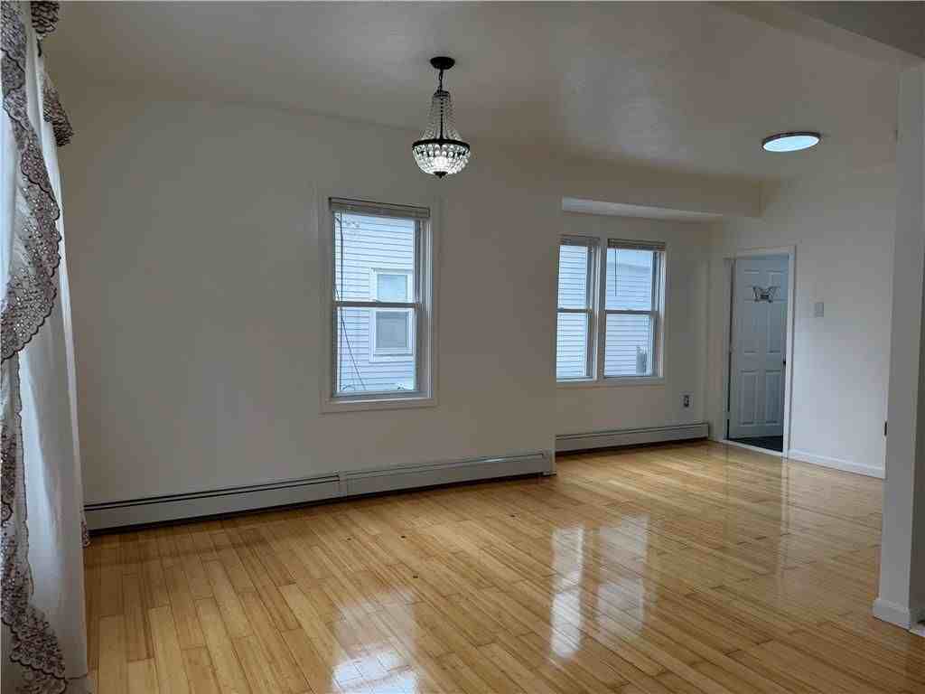 38 Marion Ave - Photo 7 of 28