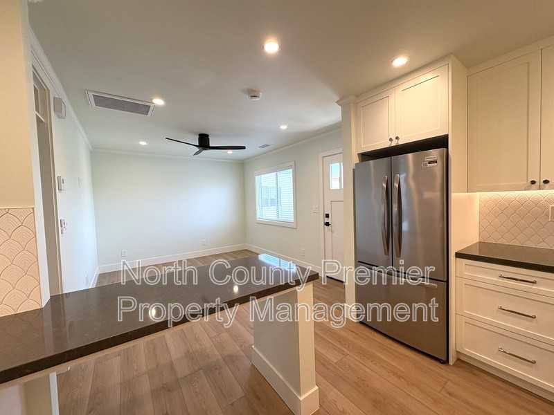 4673 32nd St - Photo 6 of 16