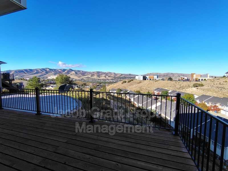 367 La Montagna Strada - Photo 7 of 27