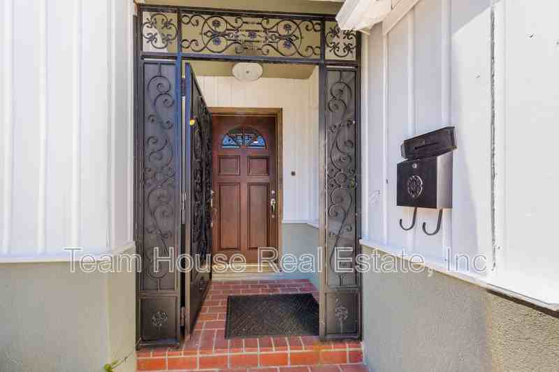 19422 Welby Way - Photo 6 of 42