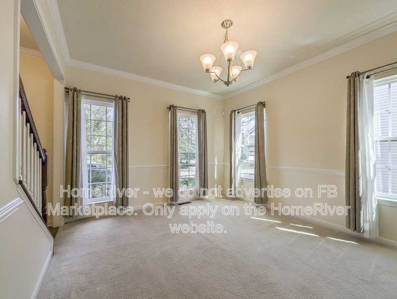 2066 Dantry Dr - Photo 4 of 23