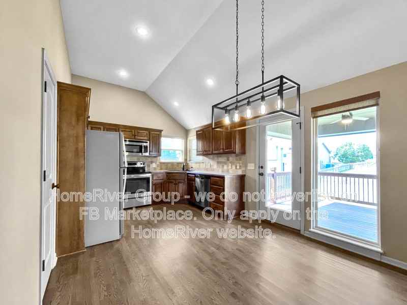8928 Ne 116th Ter - Photo 5 of 19