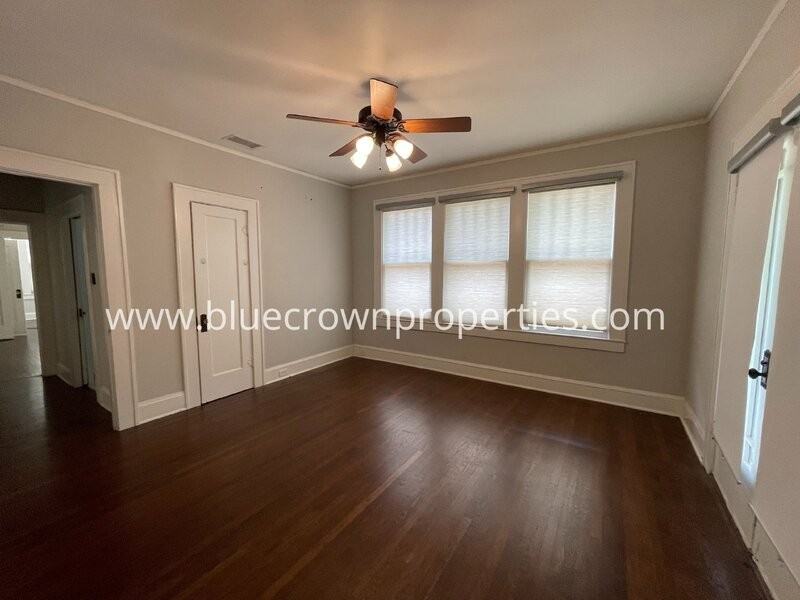 5521 Richmond Ave - Photo 5 of 24