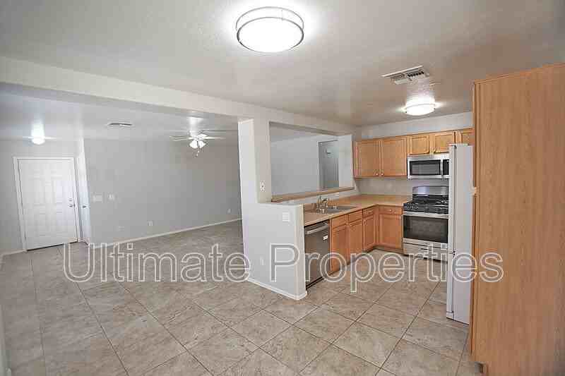 13301 N 124th Ave - Photo 3 of 13