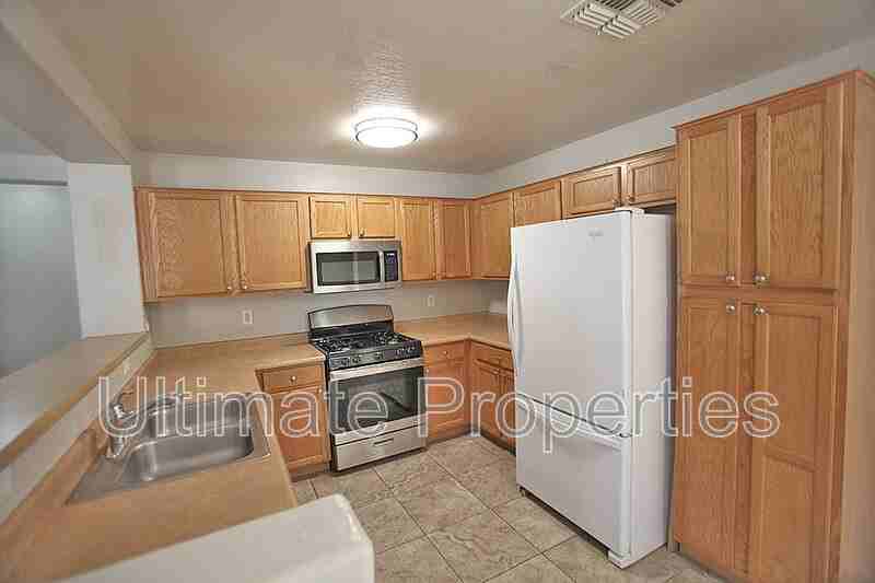 13301 N 124th Ave - Photo 4 of 13