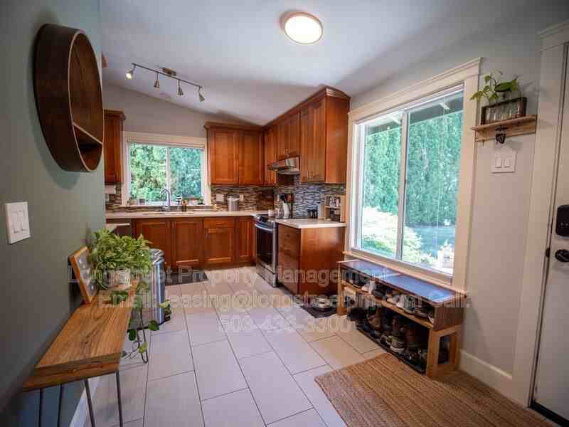 13610 Se Holgate Blvd - Photo 4 of 24