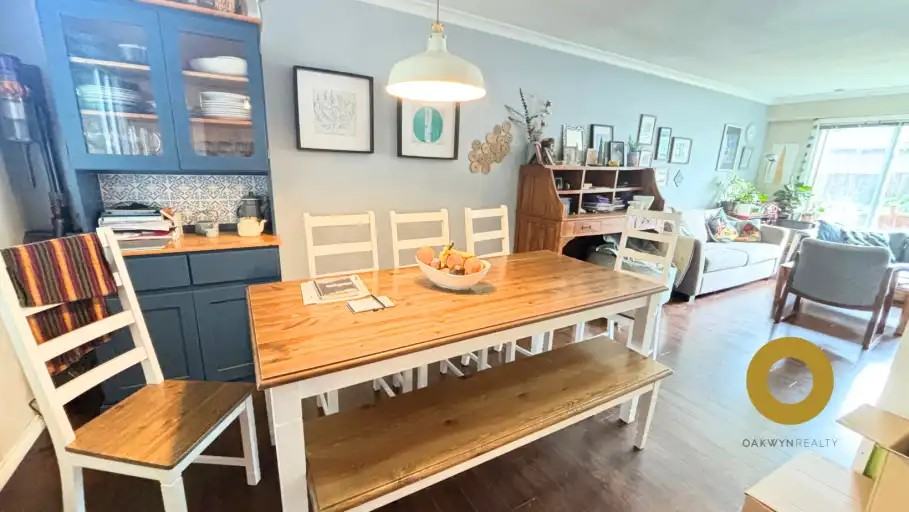 127 Mary St - Photo 2 of 20