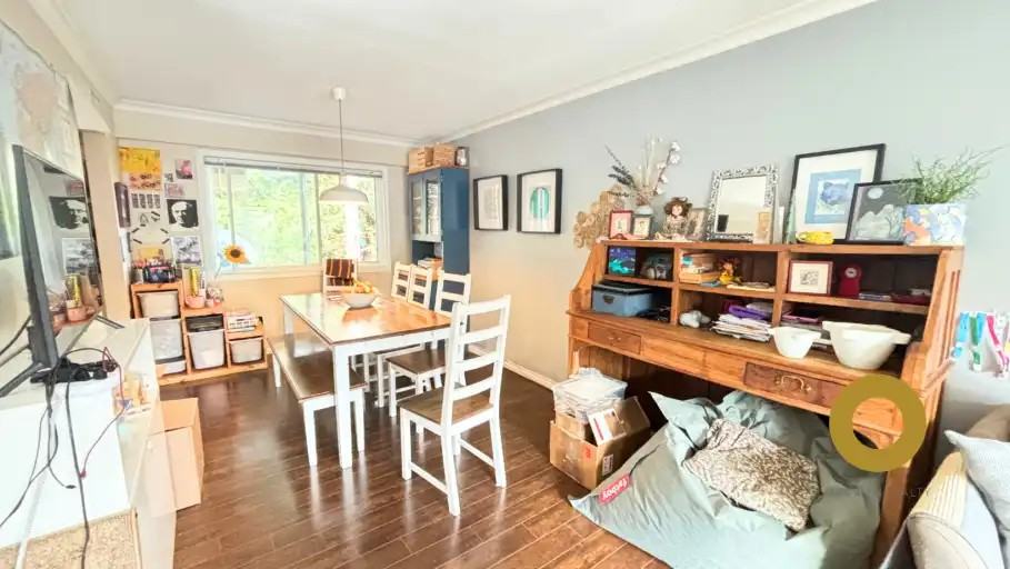 127 Mary St - Photo 3 of 20
