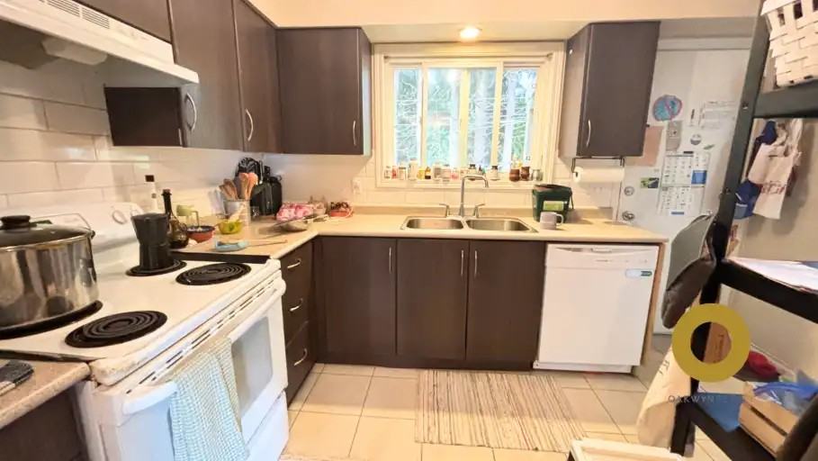 127 Mary St - Photo 6 of 20
