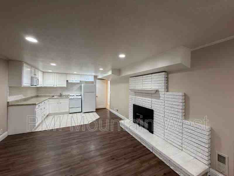 282 E.N. - Photo 2 of 19