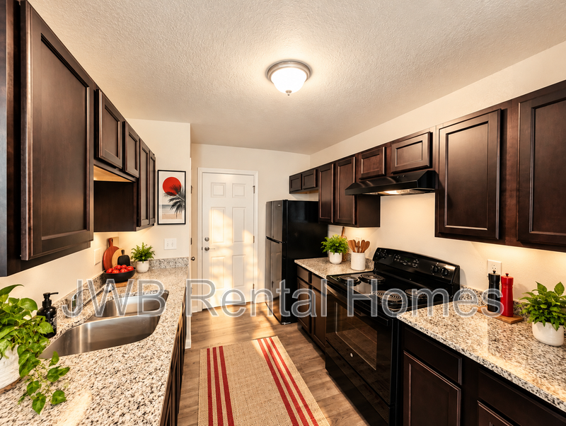134 E 43rd St - Photo 3 of 15