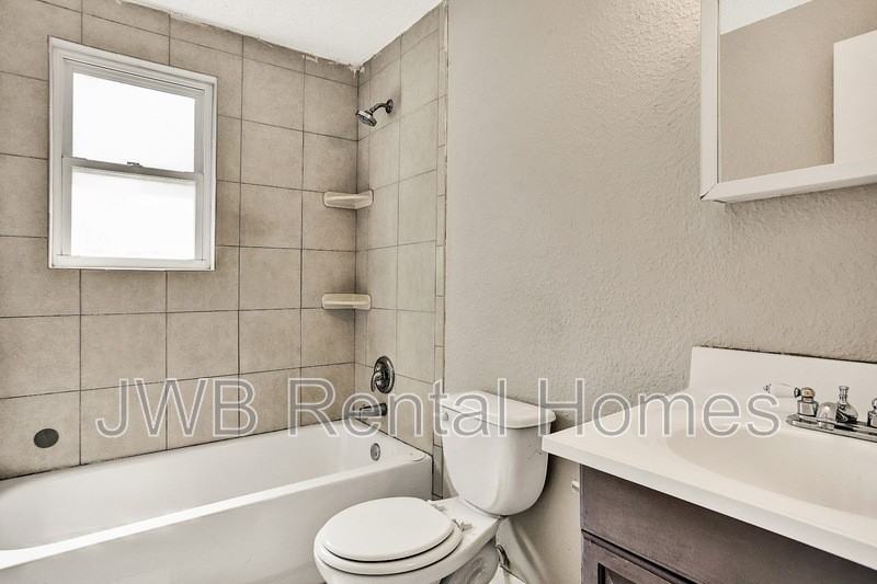 3837 Nancy St - Photo 6 of 16