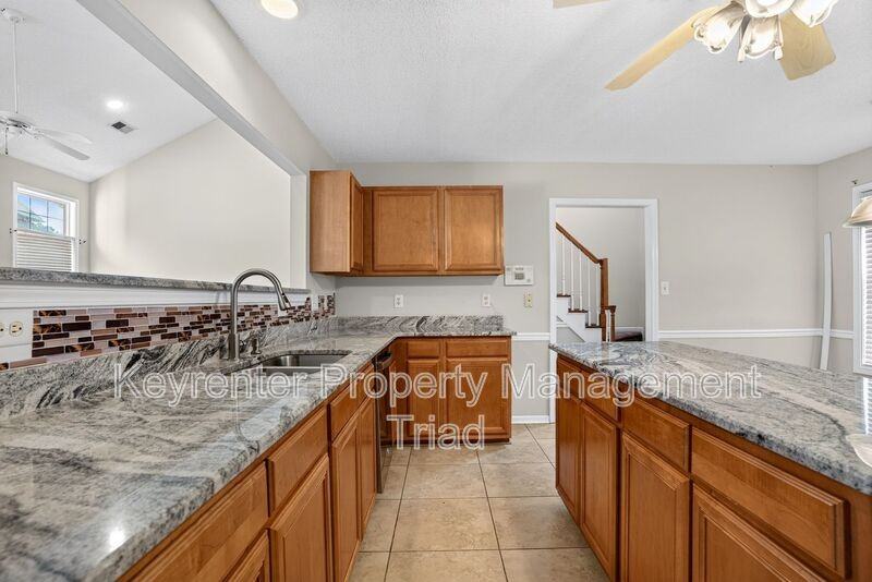 4510 Camden Ridge Dr - Photo 6 of 41