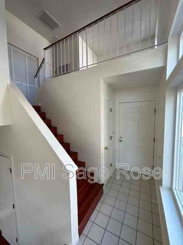 1776 Sierra Highlands Dr - Photo 3 of 29