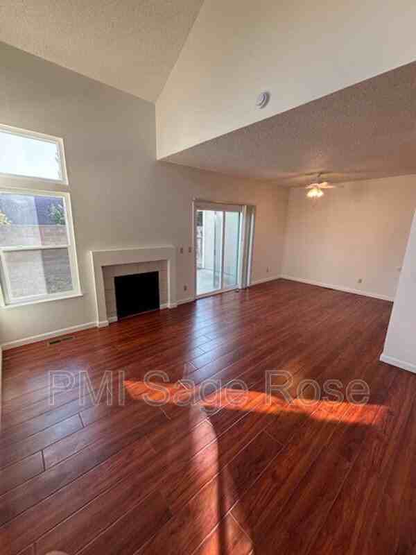 1776 Sierra Highlands Dr - Photo 6 of 29
