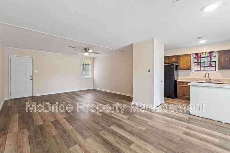3506 Gardenbrook Dr - Photo 4 of 21