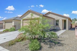 featured image of 9329 N Peridot Vista Ave
