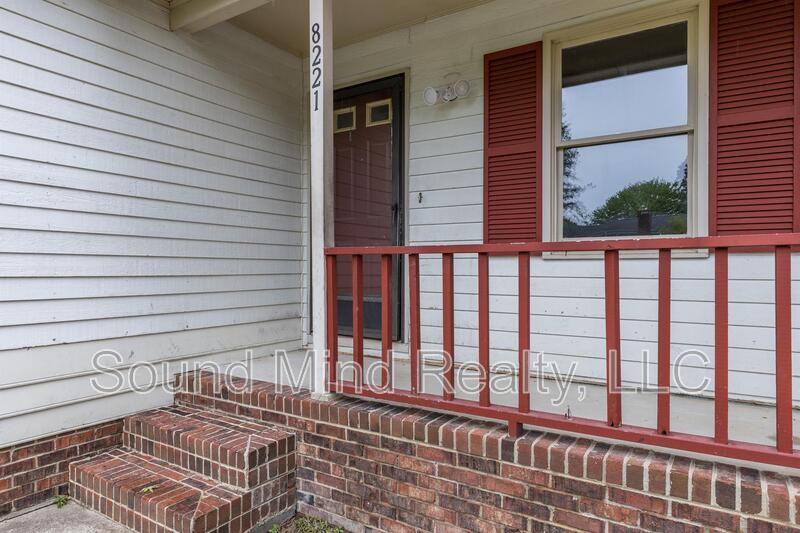 8221 Rocky Ct - Photo 5 of 30