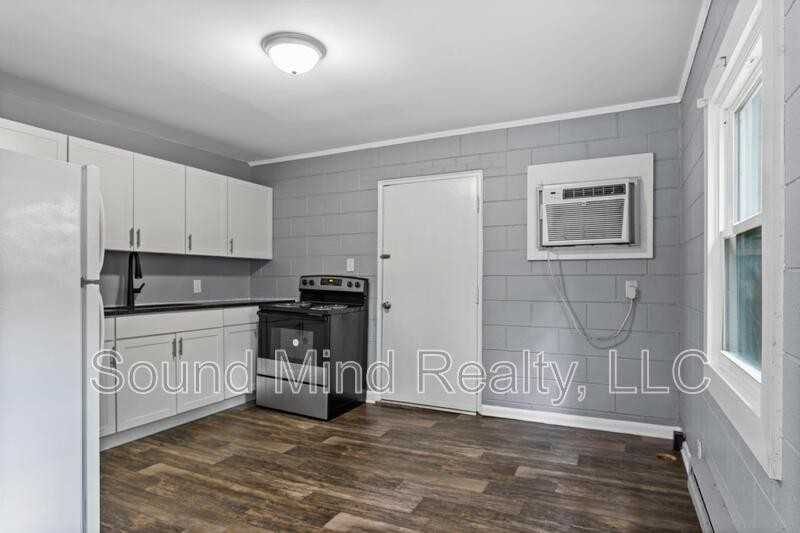 719 Woodland Rd - Photo 2 of 15