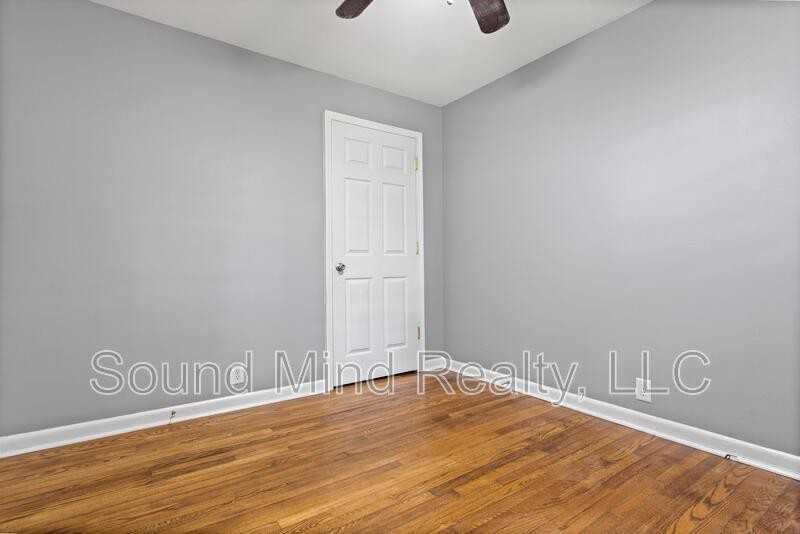 719 Woodland Rd - Photo 3 of 15