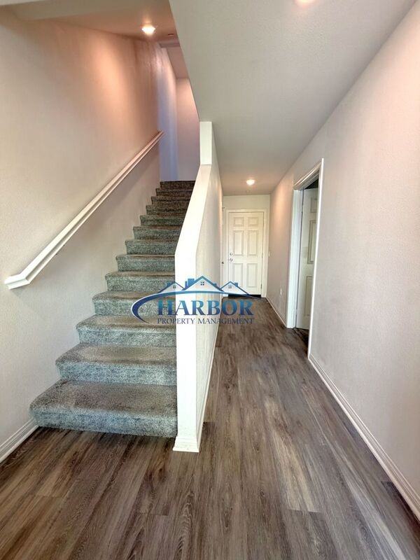 1215 Canoe Ln - Photo 5 of 29