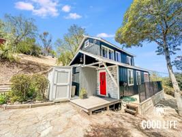featured image of 260 Woodman St
