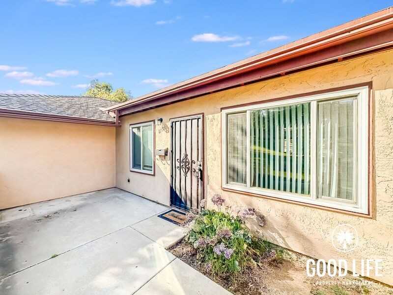 8754 Wahl St - Photo 2 of 16